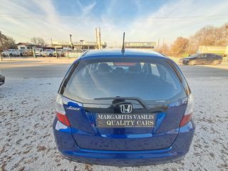 Honda Jazz 2010-thumb-11