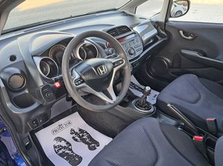 Honda Jazz 2010-thumb-15