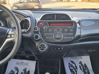 Honda Jazz 2010-thumb-22