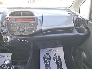 Honda Jazz 2010-thumb-23