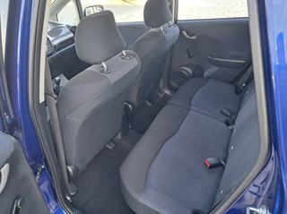Honda Jazz 2010-thumb-24