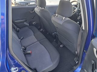 Honda Jazz 2010-thumb-26