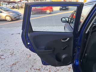Honda Jazz 2010-thumb-31