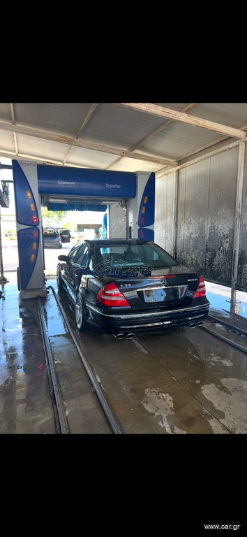 Mercedes-Benz E 55 AMG 2005