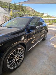 Mercedes-Benz GLA 180 2021-thumb-1