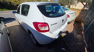 Dacia Sandero 2015 Diesel-thumb-3