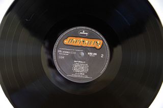 J. J. CALE - NATURALY-thumb-5