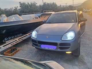 Porsche Cayenne 2004-thumb-5