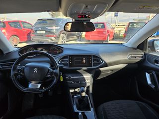 Peugeot 308 2018-thumb-9