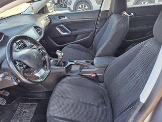 Peugeot 308 2018-thumb-12