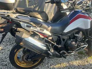 Honda CRF 1000 2016-thumb-3