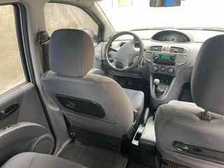 Hyundai Matrix 2005-thumb-5