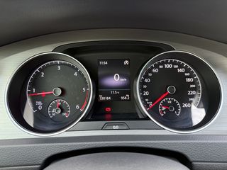 Volkswagen Golf 2017 TDI | R-Line | Ελληνικό | Μασάζ | Θερμαινόμενα-thumb-12