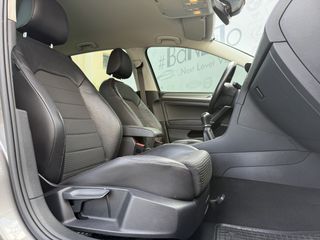 Volkswagen Golf 2017 TDI | R-Line | Ελληνικό | Μασάζ | Θερμαινόμενα-thumb-24