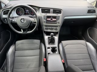 Volkswagen Golf 2017 TDI | R-Line | Ελληνικό | Μασάζ | Θερμαινόμενα-thumb-1