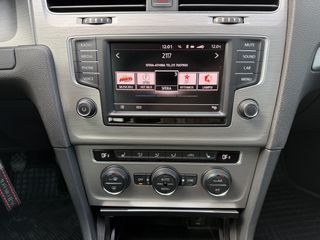 Volkswagen Golf 2017 TDI | R-Line | Ελληνικό | Μασάζ | Θερμαινόμενα-thumb-15
