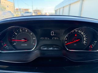 Peugeot 208 2016 1.2 PURETECH 82 STYLE-thumb-50