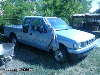 Isuzu Pick up  '85-thumb-17