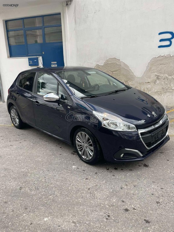 Peugeot 208 2015