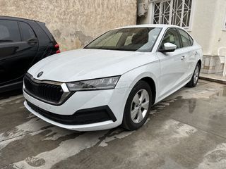 Skoda Octavia 2021-thumb-2