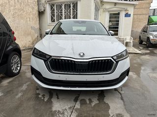 Skoda Octavia 2021-thumb-1