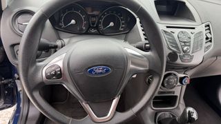 Ford Fiesta 2015-thumb-6