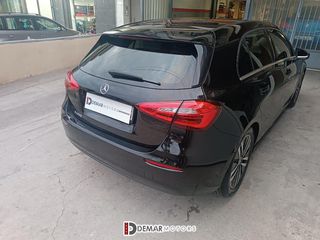 Mercedes-Benz A 180 2018 1.3 136Hp STYLE-thumb-3