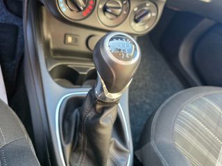 Opel Corsa 2016 EDITION 95HP DIESEL !!-thumb-29