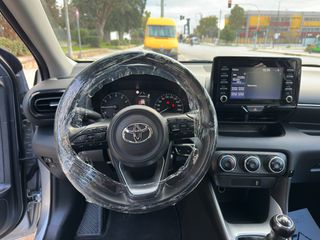 Toyota Yaris 2023 1.0 VVT-i Comfort-thumb-6