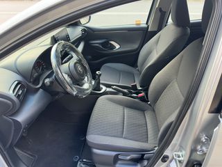 Toyota Yaris 2023 1.0 VVT-i Comfort-thumb-10