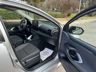 Toyota Yaris 2023 1.0 VVT-i Comfort-thumb-13