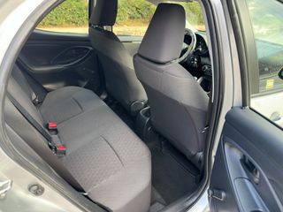 Toyota Yaris 2023 1.0 VVT-i Comfort-thumb-11
