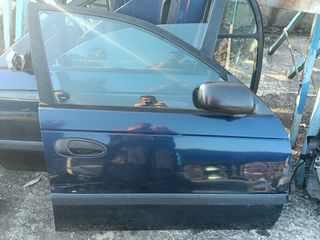 ΠΟΡΤΑ ΕΜΠΡΟΣ ΔΕΞΙΑ (ΜΕ ΧΤΥΠΗΜΑ)  TOYOTA AVENSIS 97-03