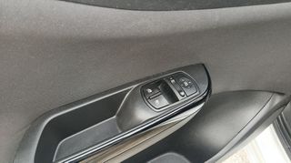 Opel Corsa 2018 1.4 EDITION-thumb-29