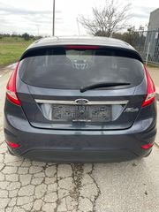 Ford Fiesta 2014-thumb-6