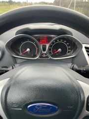 Ford Fiesta 2014-thumb-11