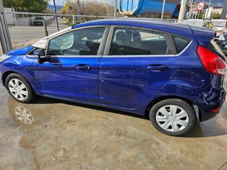 Ford Fiesta 2015-thumb-1