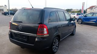 Opel Zafira 2011-thumb-5
