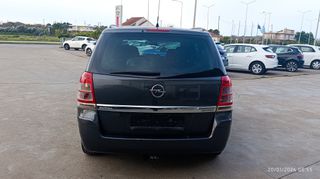 Opel Zafira 2011-thumb-4
