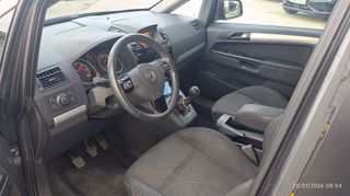 Opel Zafira 2011-thumb-9