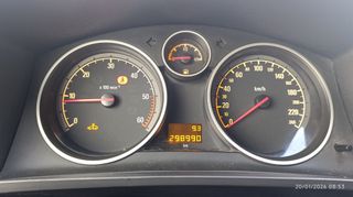 Opel Zafira 2011-thumb-11