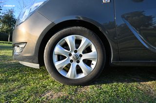 Opel Meriva 2015-thumb-3