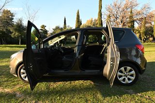 Opel Meriva 2015-thumb-23