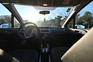 Opel Meriva 2015-thumb-12