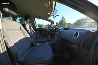 Opel Meriva 2015-thumb-20