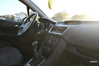 Opel Meriva 2015-thumb-22