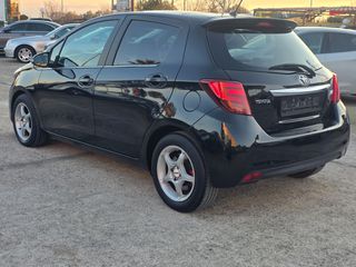Toyota Yaris 2016 1.4 D-4D DIESEL PANORAMA-thumb-1