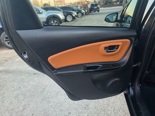 Toyota Yaris 2016 1.4 D-4D DIESEL PANORAMA-thumb-22