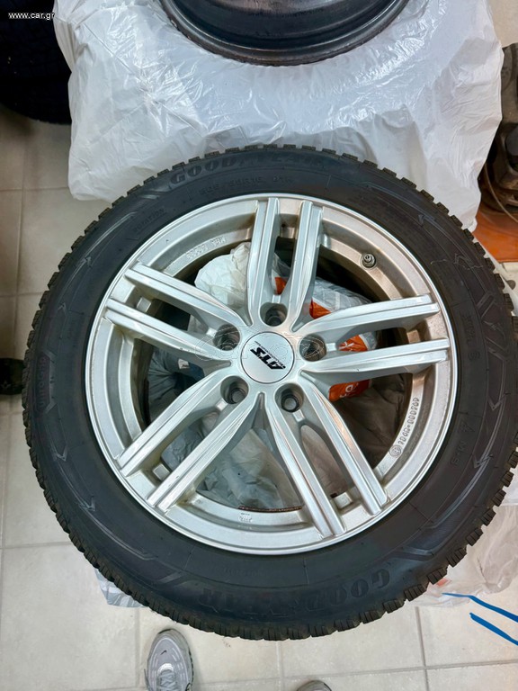 ΖΑΝΤΟΛΑΣΤΙΧΑ Αλουμινίου NISSAN 6,5X16 5/114,3 ET40  GOODYEAR 205/55/R16