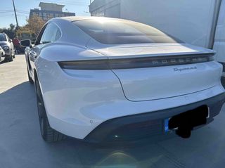 Porsche Taycan 2023-thumb-4